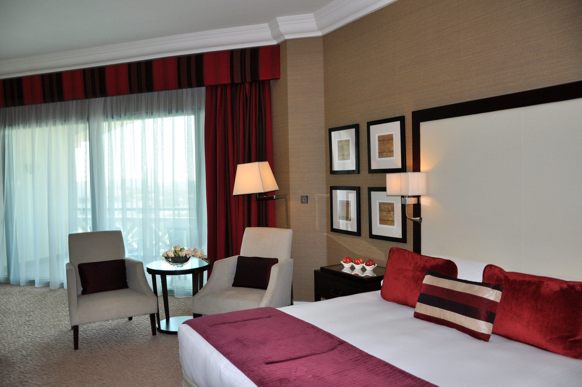 Movenpick Grand Al Bustan Hotel Dubai Room photo